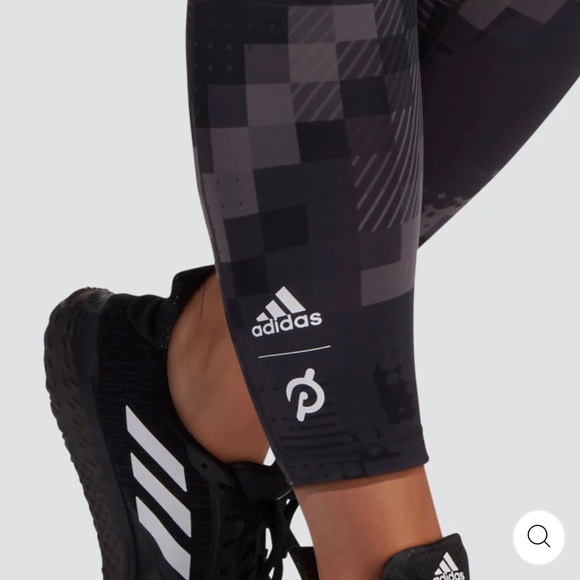 Peloton Women’s Fitness Apparel - Picture 3 of 11